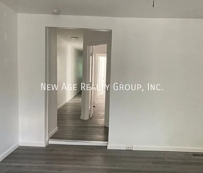 4629 Sansom St #1 — Photo 4