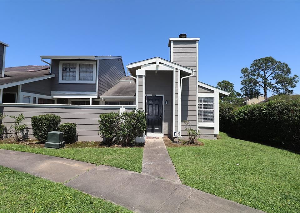 1st image of 12252 Bob White Dr #122