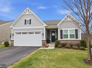 74 Mountain View Ln, Port Murray, NJ 07865