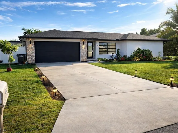 2208 SE 10th St, Cape Coral, FL 33990