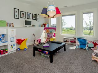 2911 NW 164th St, Clive, IA 50325