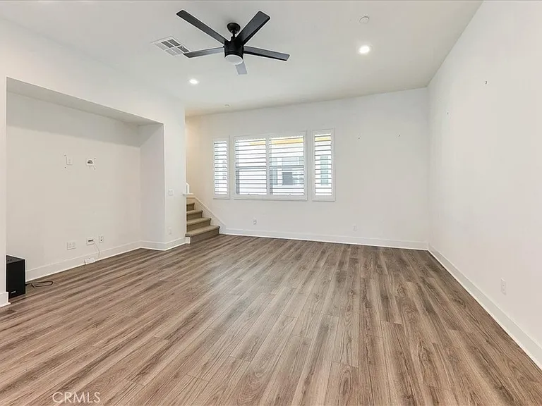 987 E Mason Ln #129 — Photo 16