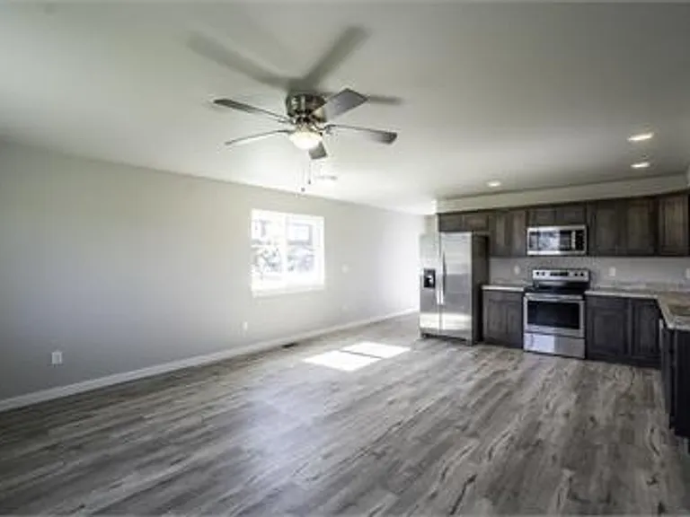 1300 Bunson Blvd — Photo 7