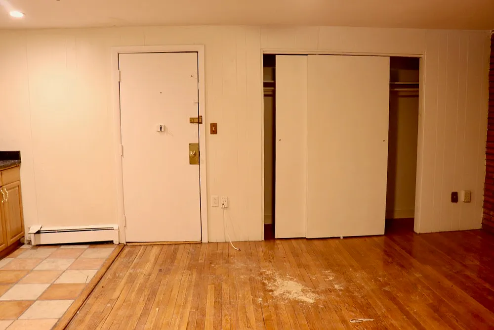 Studio, 380 sqft, $2,050 — Photo 4