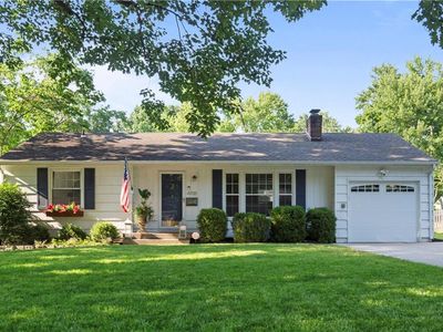 4918 W 78th St, Prairie Village, KS, 66208