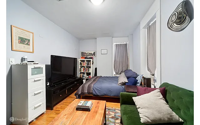 Rented by Douglas Elliman | media 6