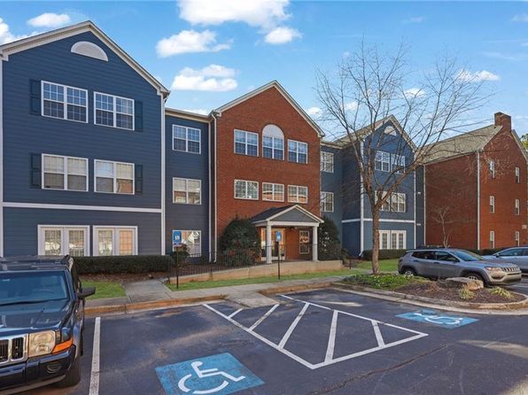 3302 Dogwood Dr UNIT 123, Hapeville, GA 30354