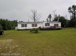 460 Corner Oak Ln, Saint Pauls, NC 28384