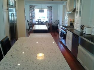 386 Main St, Amesbury, MA 01913