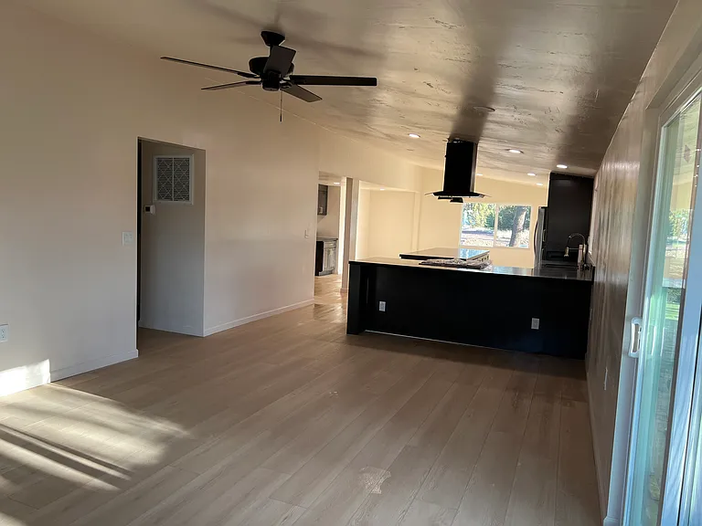 9745 E Rosewood Dr — Photo 11