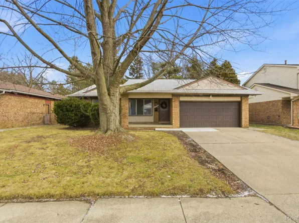 28230 Armanda Dr, Warren, MI 48088