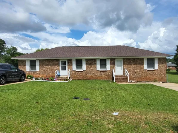 40 Frost Wood Ct, Sumter, SC 29154
