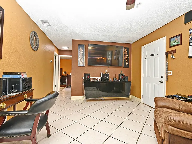 530 Bern Ct — Photo 24