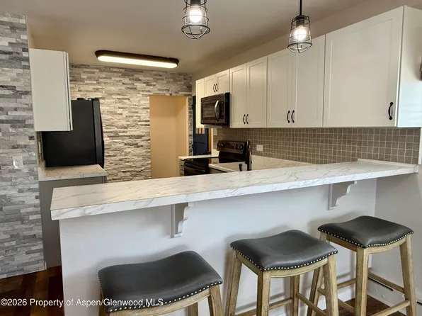 545 Water St, Meeker, CO 81641