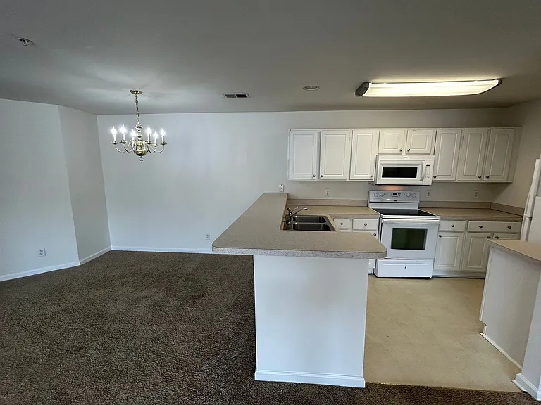131 Veranda Way #G — Photo 9