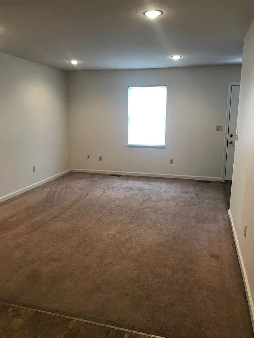 Shrewsbury Apartments — Photo 1