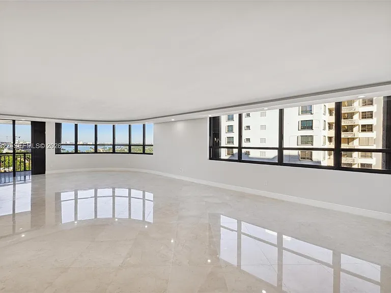 10175 Collins Ave #907 — Photo 13
