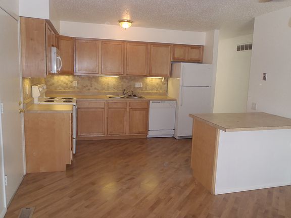 2nd image of 2412 Village Glen Ct