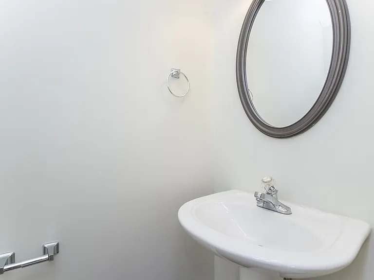 815 Forsythia Way — Photo 17
