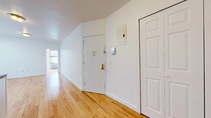 Rented by Bond New York | media 18