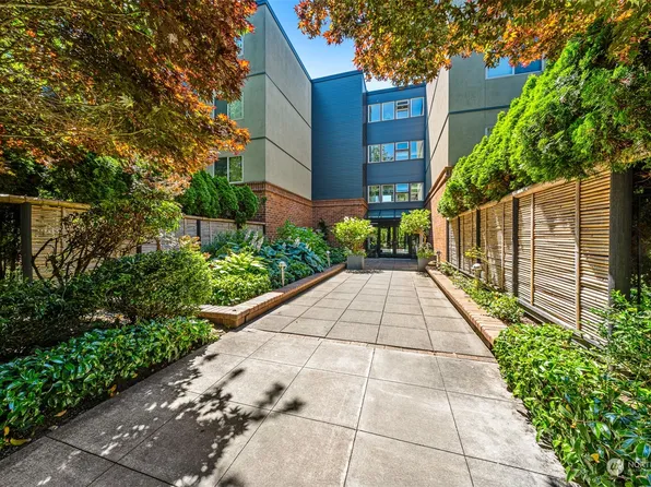 275 W Roy Street #208, Seattle, WA 98119