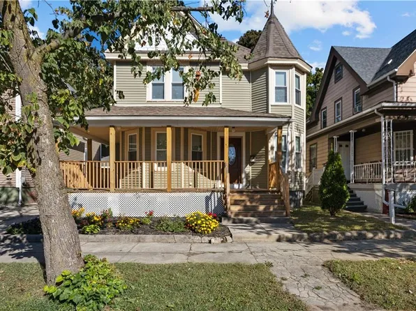 13 Lillian Ave, Providence, RI 02905