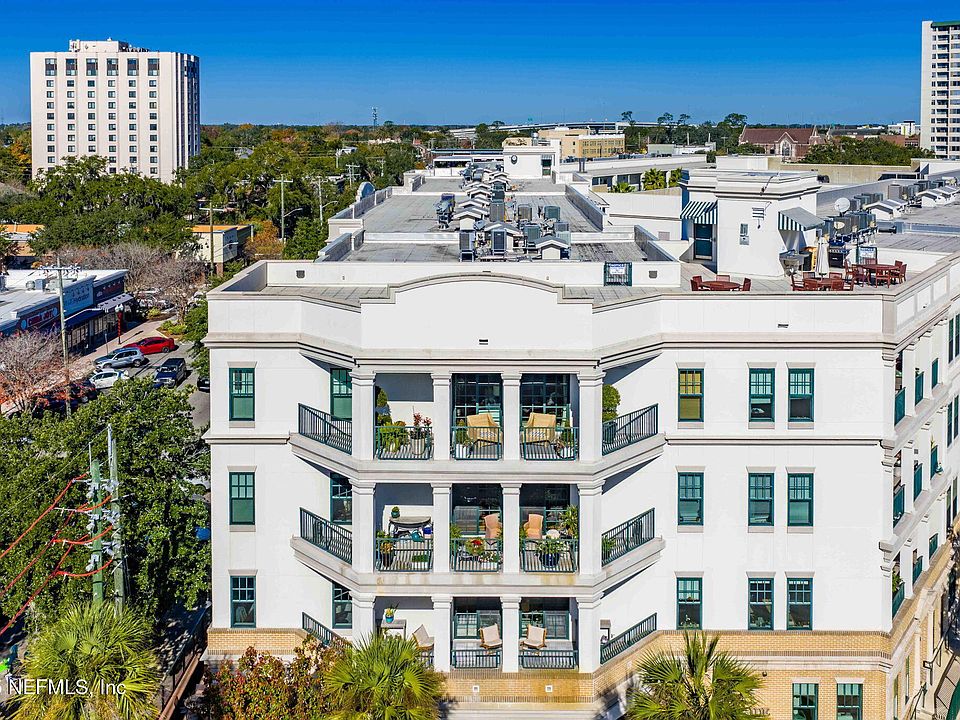 1st image of 1661 RIVERSIDE Avenue #214