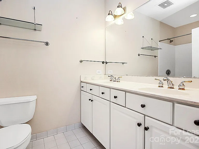 400 N Church St #414 — Photo 22