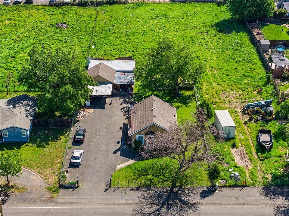 1st image of 849 Cherry St