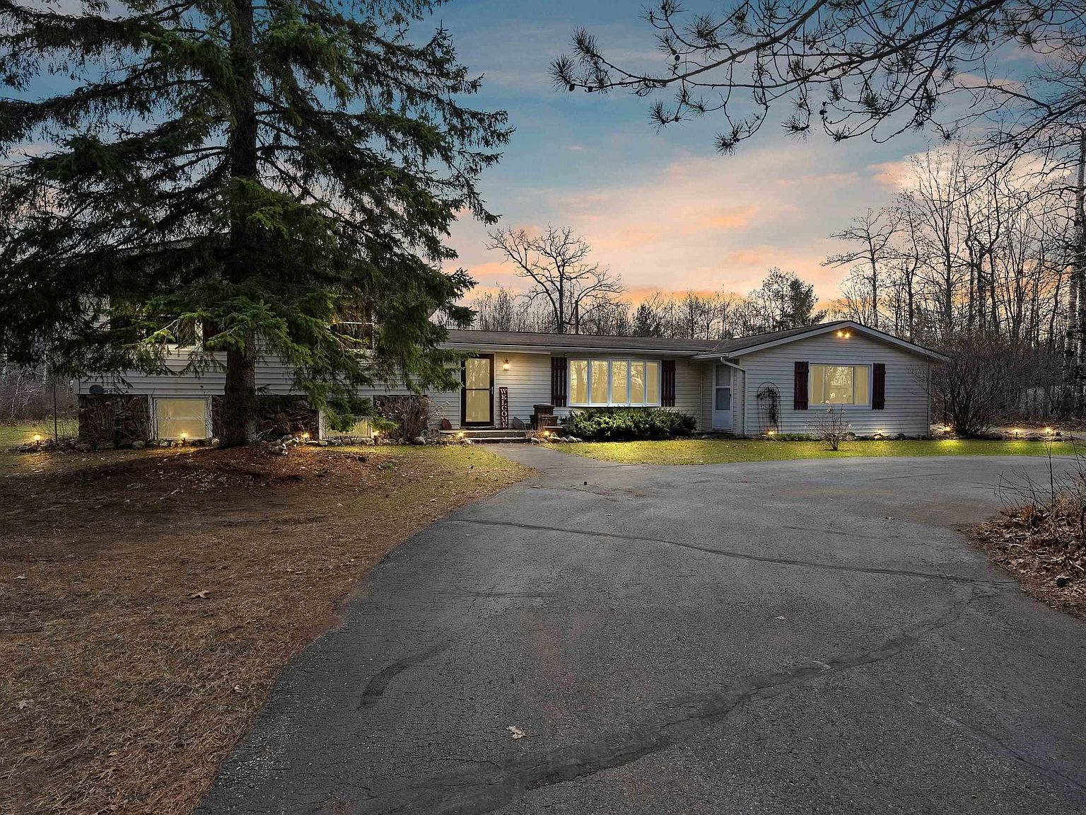 N7868 Parkway Rd, Crivitz, WI 54114 MLS 50273912 Zillow