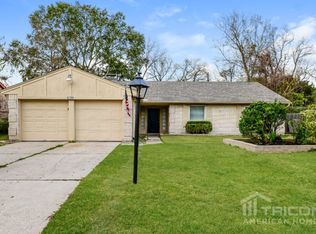 6511 Grey Oaks Dr, Houston, TX 77050