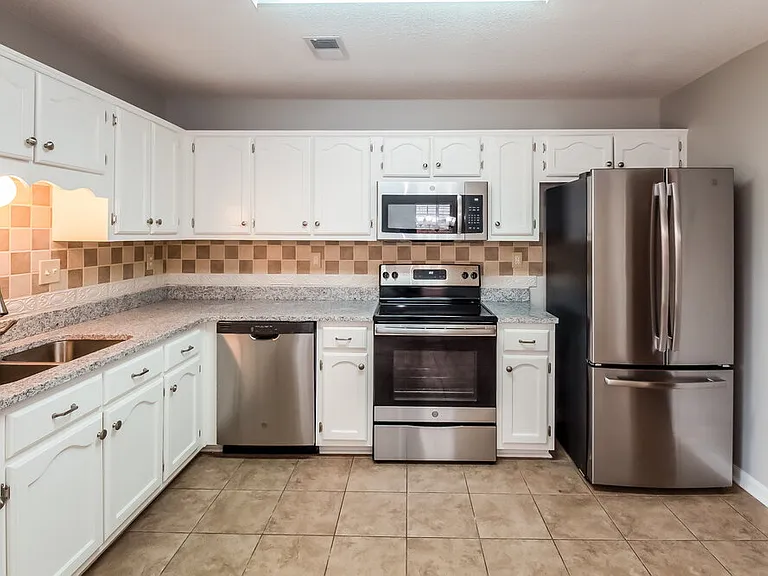 5456 Pollard Dr — Photo 8