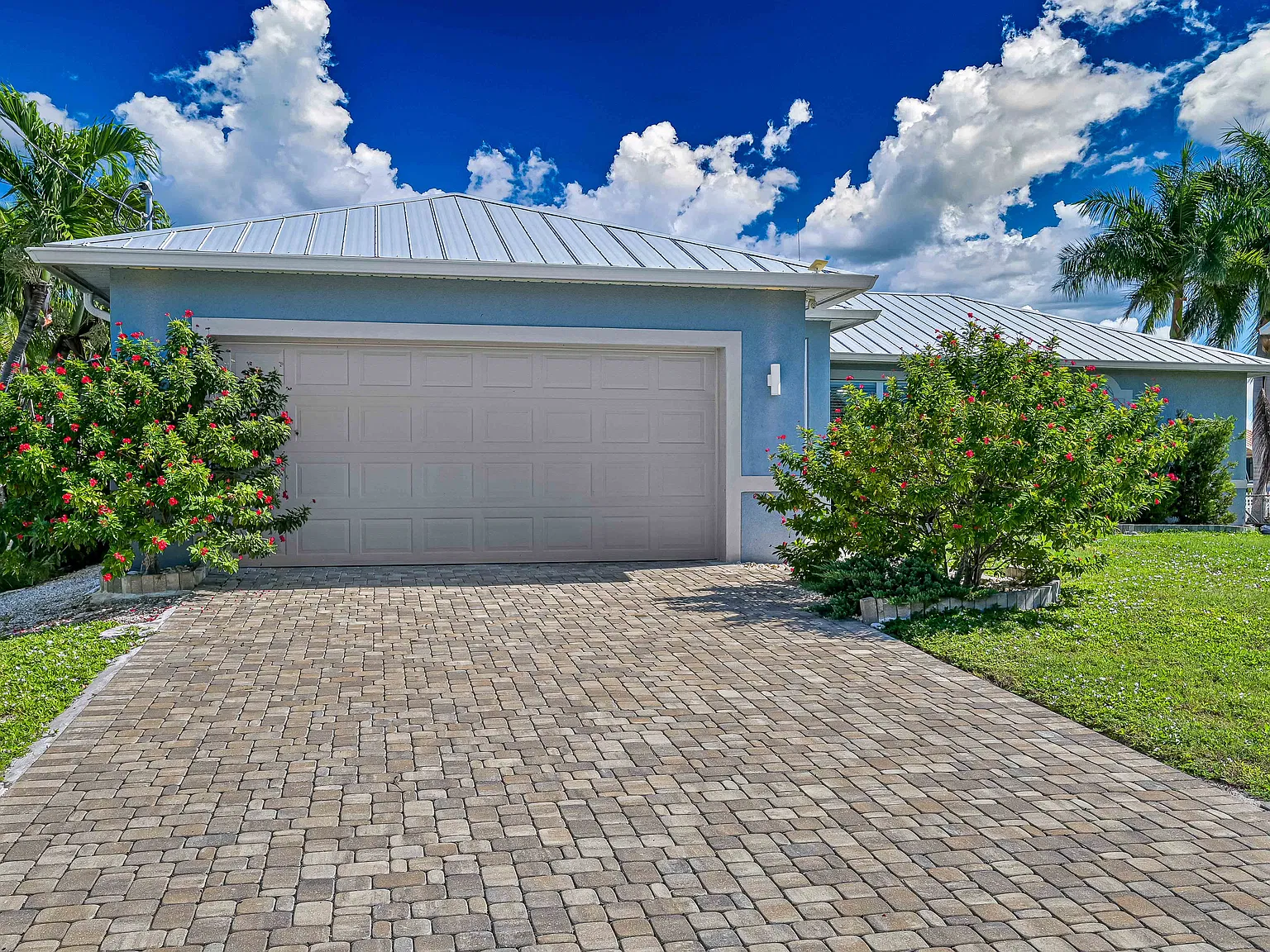 4 bed, 1666 sqft, $5,500 — Photo 2