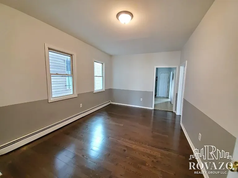 294 S 7th St #2A — Photo 2