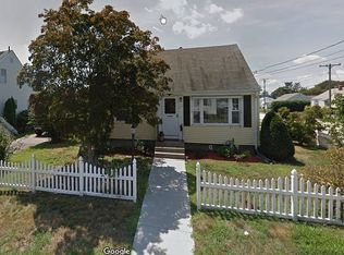 211 Vincent Ave, East Providence, RI 02914