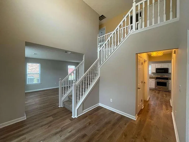 408 Canoga Ct — Photo 7