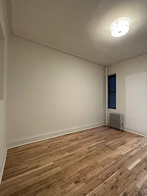 Rented by Peter R. Hungerford, LREB | media 7
