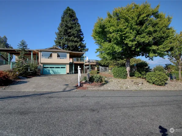 12166 Hilynn Drive, Burlington, WA 98233