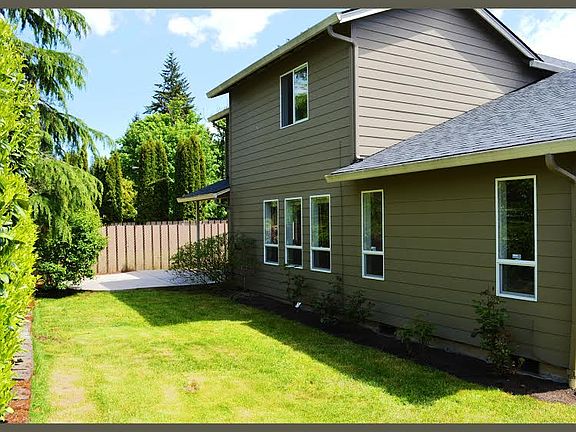 3rd image of 5108 NE Issler St