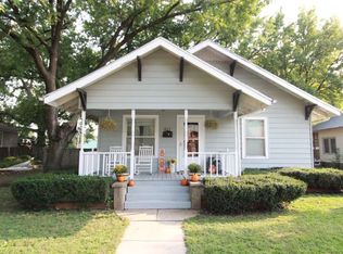 911 NW 2nd St, Abilene, KS 67410