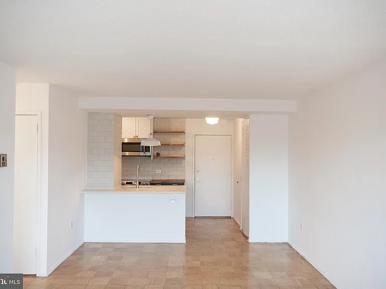 1301 Delaware Ave SW #N512 — Photo 16