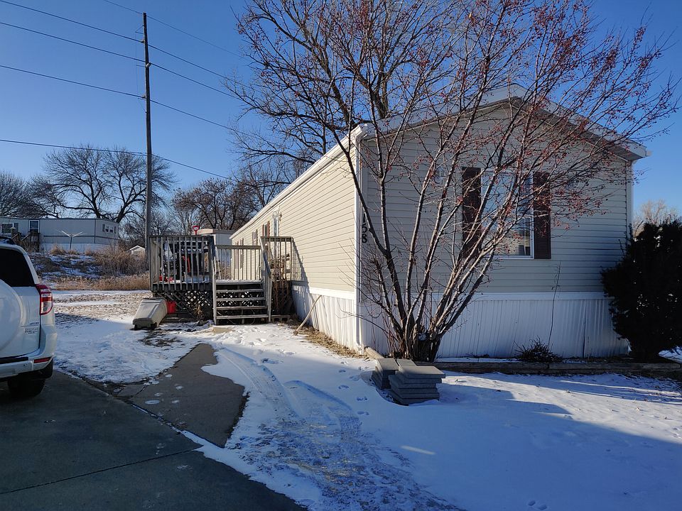 1st image of 158 Creekside Dr