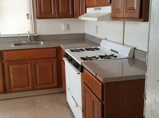 2118 S Simpson St, Philadelphia, PA 19142