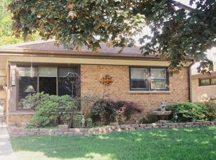 560 N Ardmore Ave, Villa Park, IL