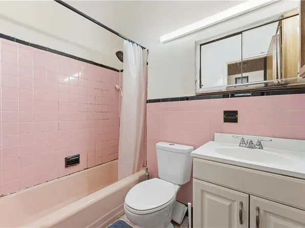 2666 Brown Street image 29 of 37