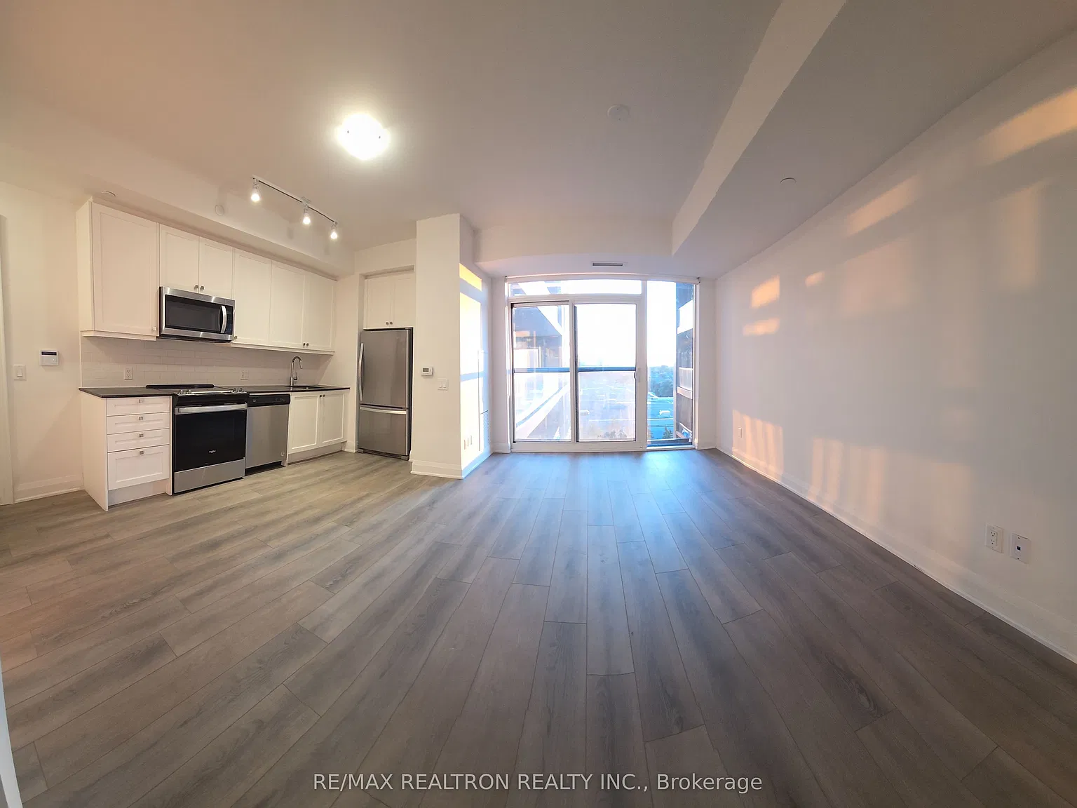 1 bed, $2,275 — Photo 1
