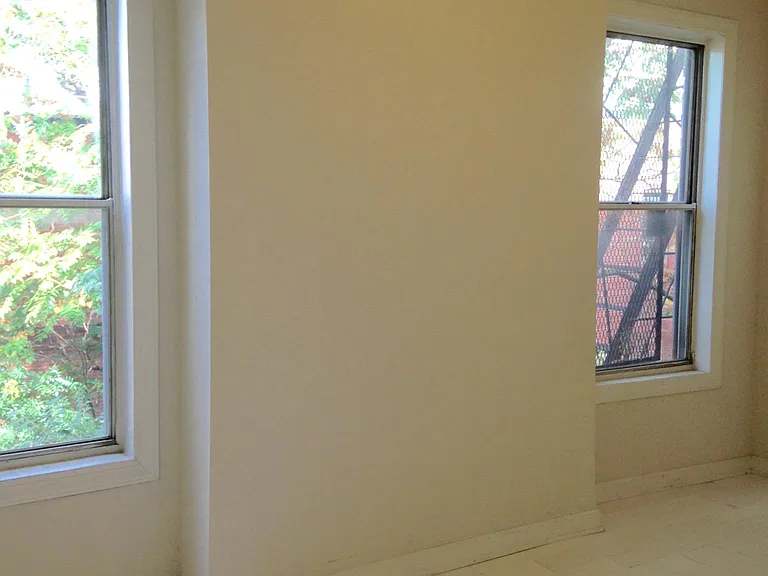 32 E Preston St #B — Photo 43