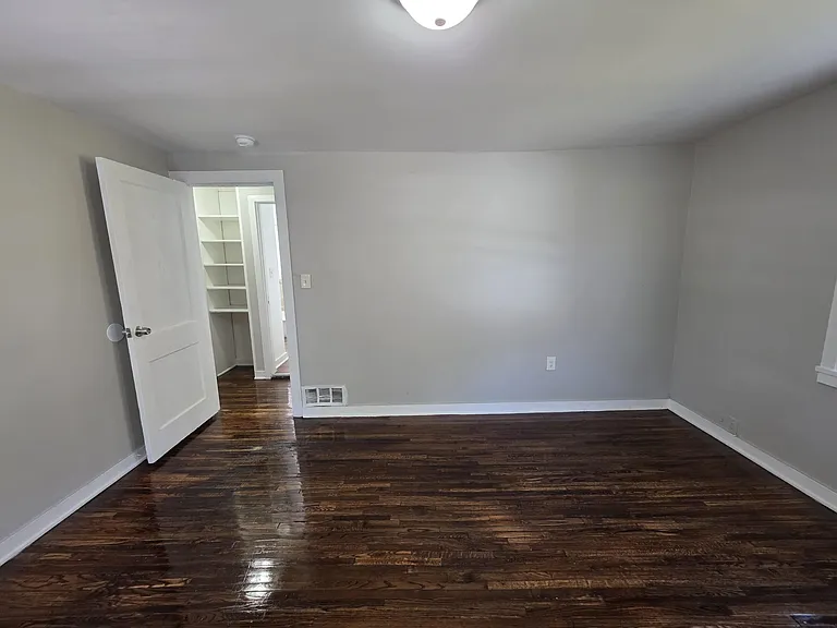 12 Hilltop Rd #R1 — Photo 2