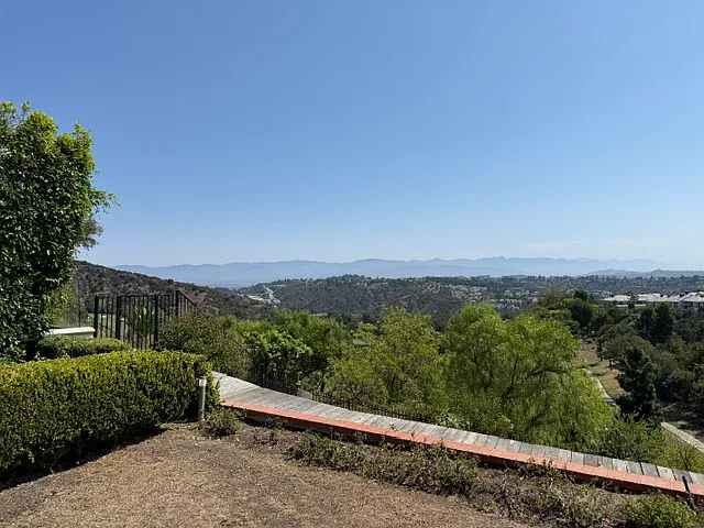 2222 Canyonback Rd — Photo 20