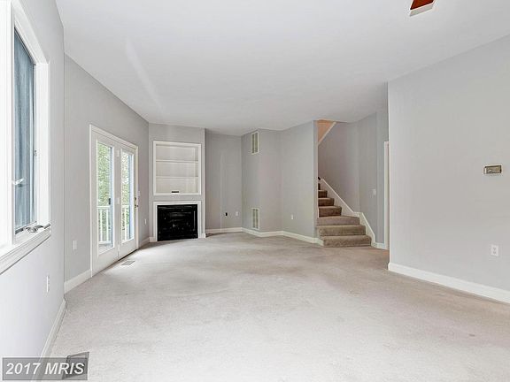 3rd image of 360 Sherwood Trl
